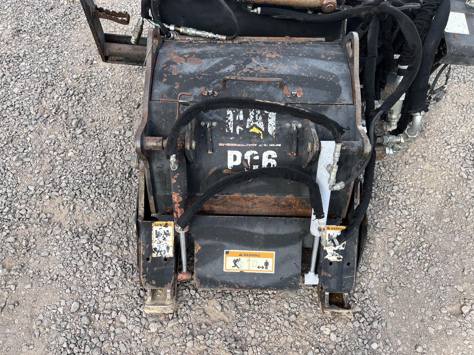 ./imagenes/INVOICE/2019/14505/PERFILADORA PARA MINICARGADOR CATERPILLAR PC6 (3).JPG